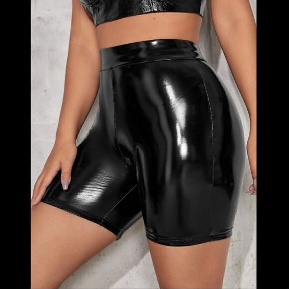 High Waist PU Leather Biker Shorts XS - Picture 3 of 6